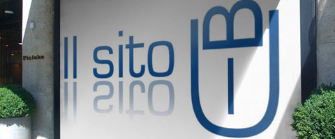 il sito blu fotomontaggio