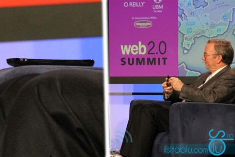 samsung-google-nexus-s-eric-schmidt